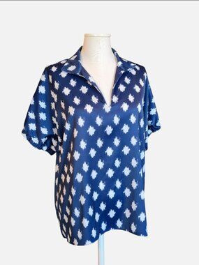 CARYN LAWN Betsy Collared Satiny Flowy Popover Top Blue Abstract Geo sz M/L*